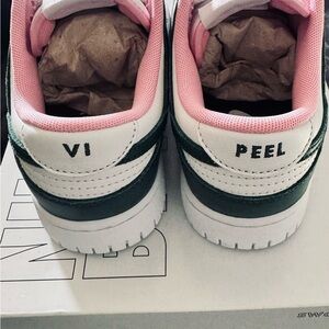 Custom VI Peel Nike Shoes - BNIB Women’s 6.5